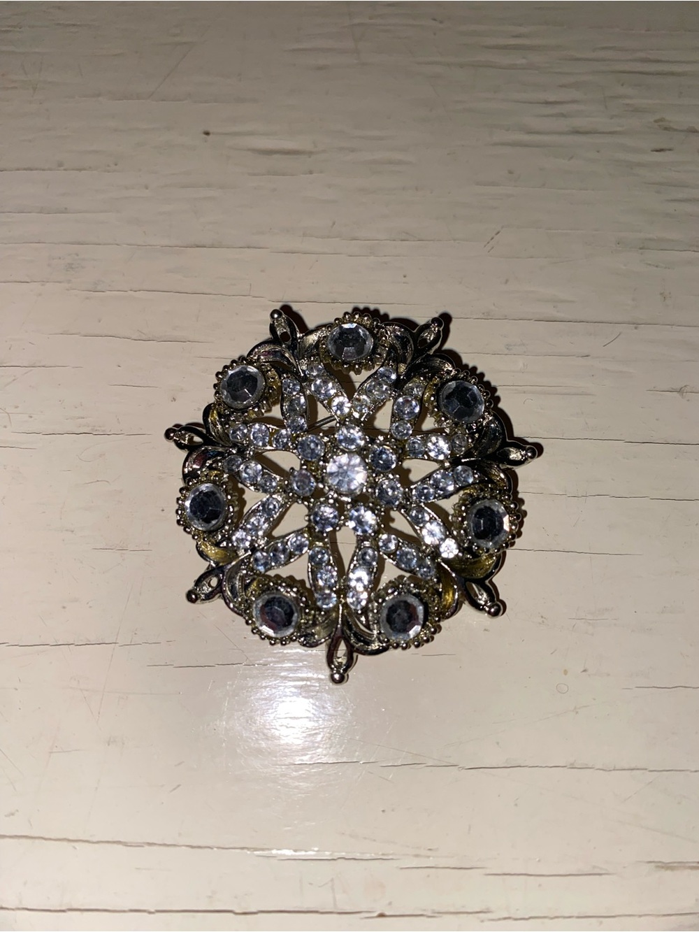 Classic Style Round Brooch